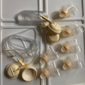Medela pump parts and quick clean micro-steam bags